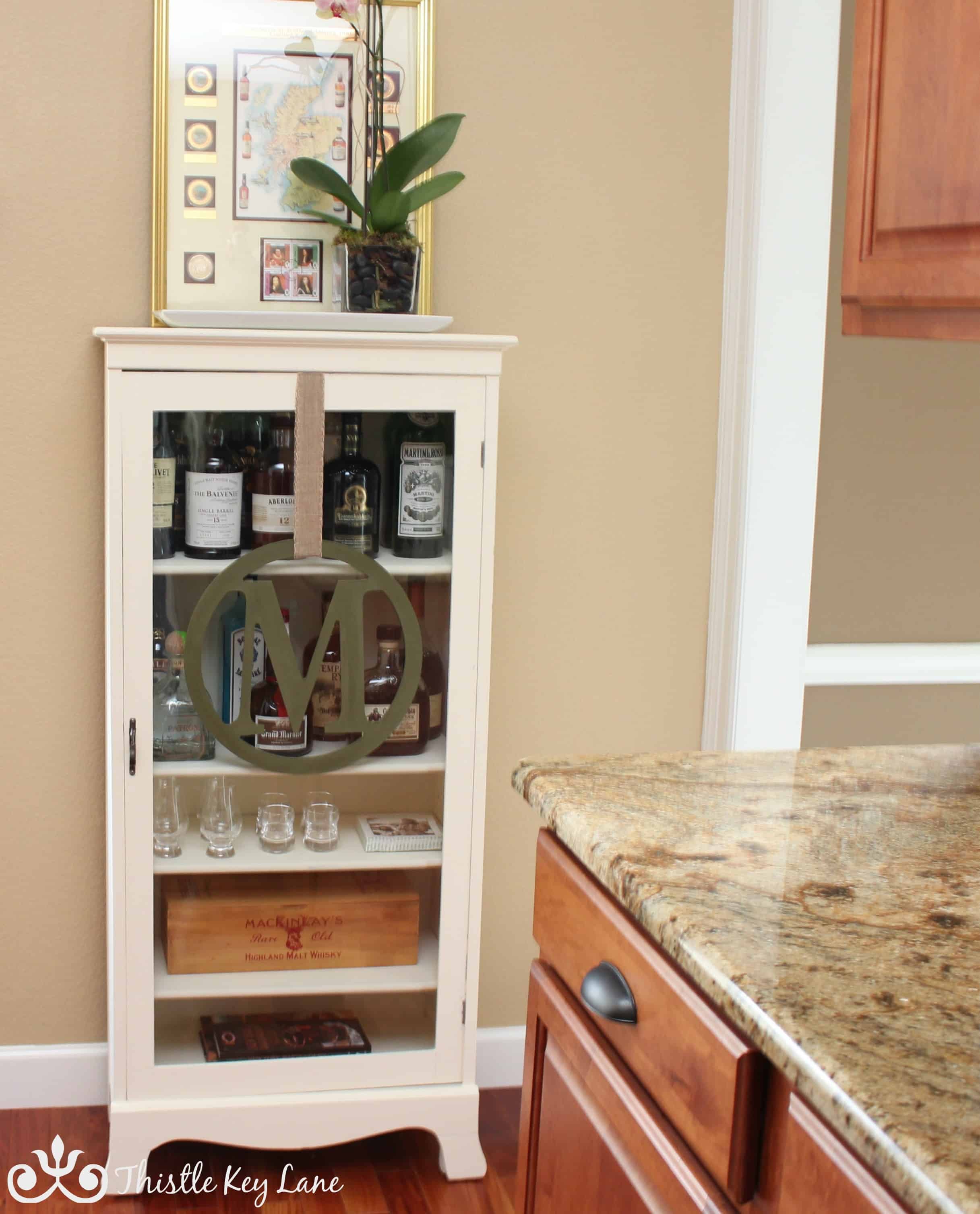 Countertop curio deals cabinet