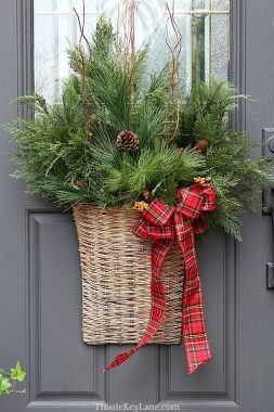 Holiday Basket Door Decoration - Thistle Key Lane