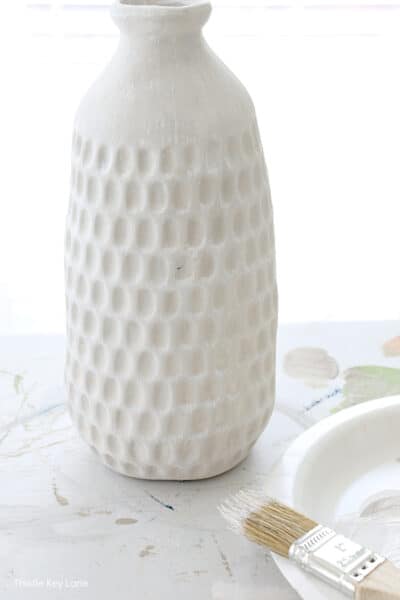 Easy Thrift Store Vase Makeover With Paint - Thistle Key Lane