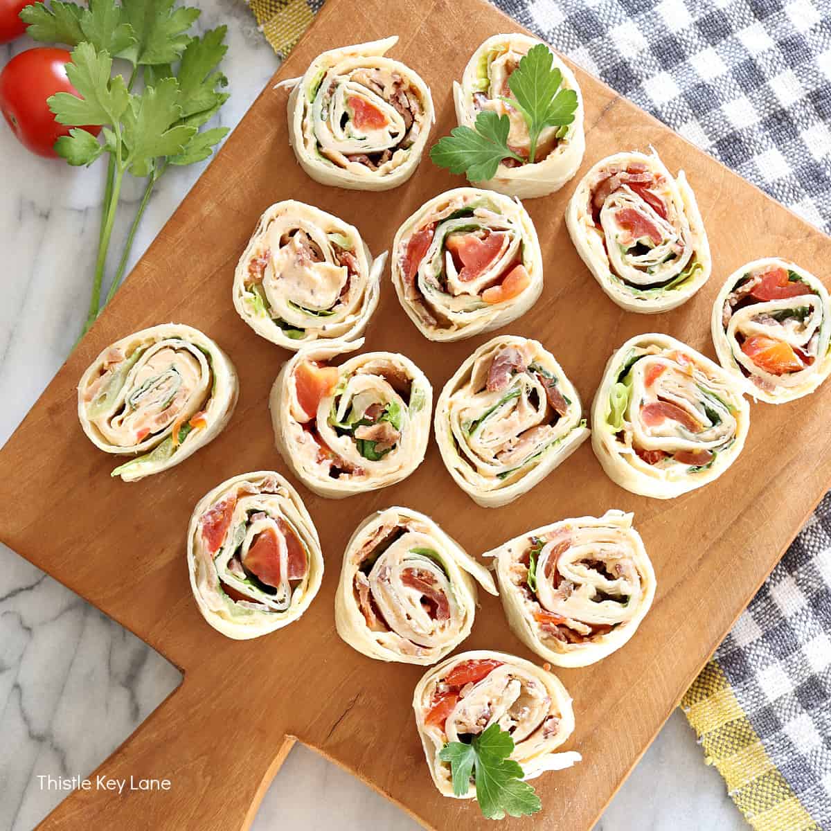 Spicy Blt Pinwheels Recipe - Thistle Key Lane