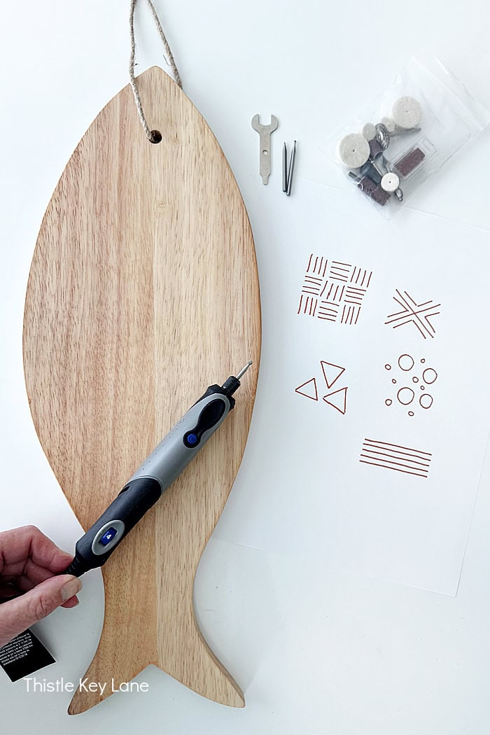 Fish shaped chopping board. Cutting Board Wood Carving DIY.