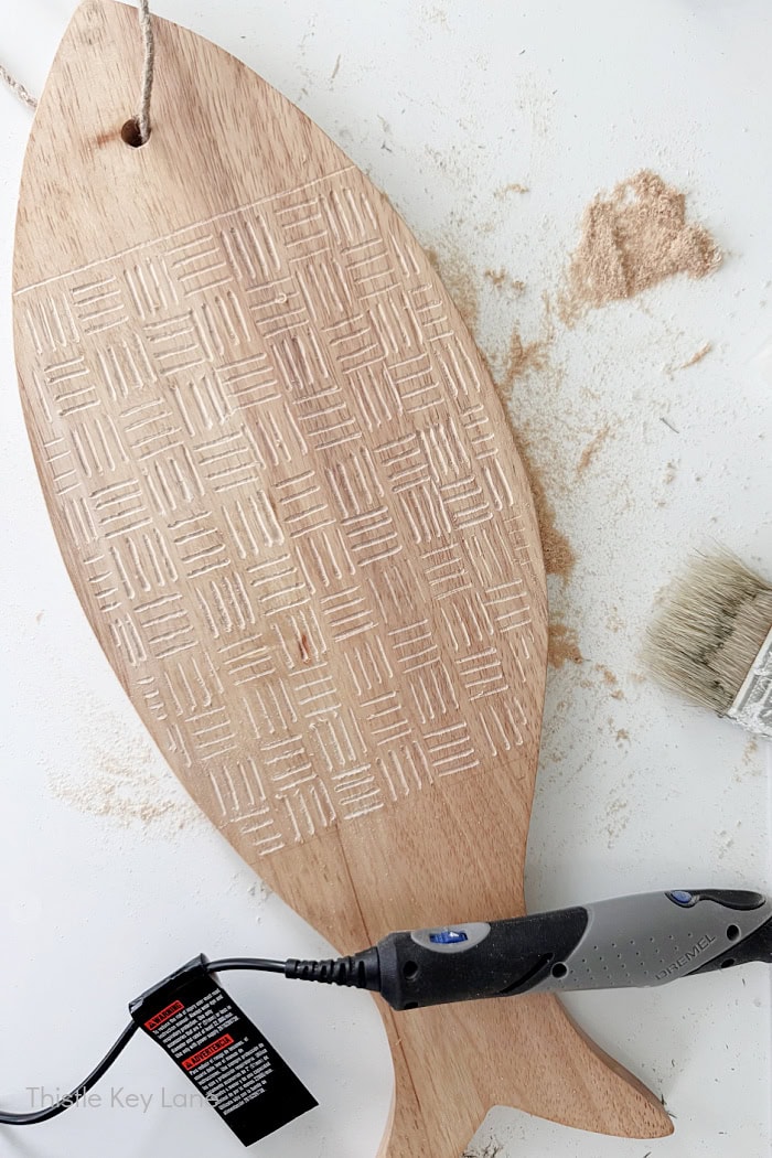 Wood carving check pattern compete. Cutting Board Wood Carving DIY.