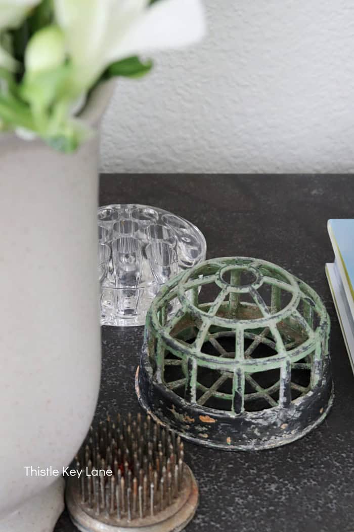 Different types of flower frogs.