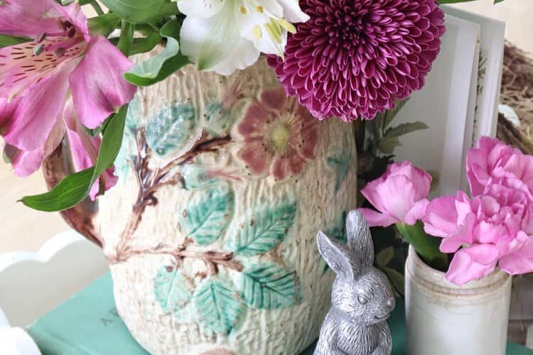 Vintage Vignette For Spring