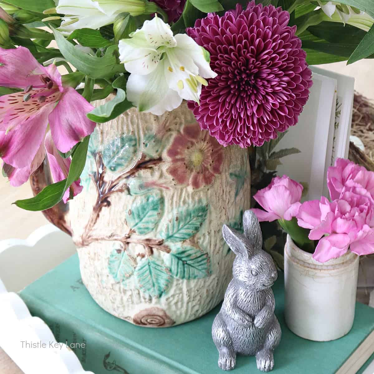 Vintage Vignette For Spring