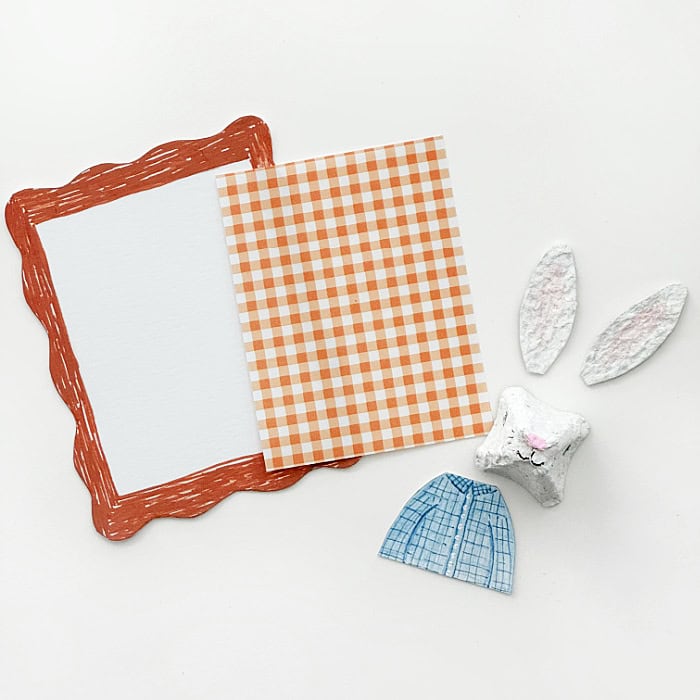 Parts to assemble. Egg Carton Animal Portraits.