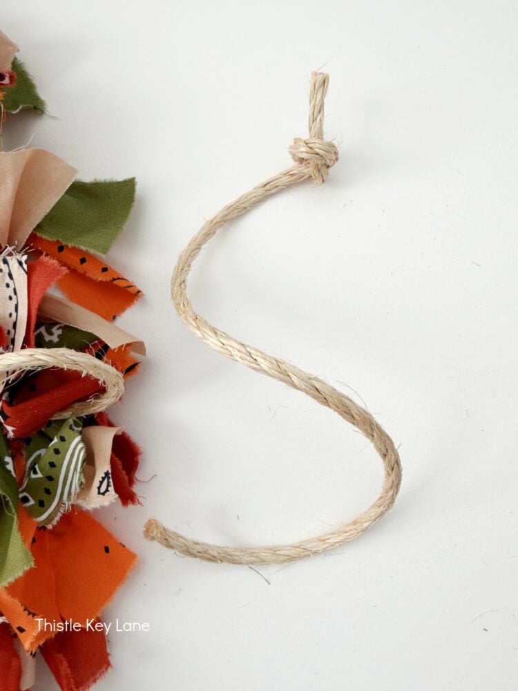 Short length of rope for accent.
